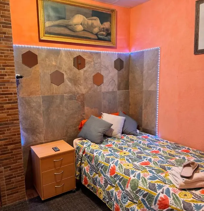 Bonita Habitación en chalet-1
